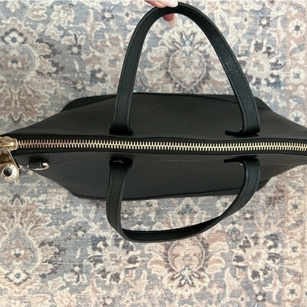 Henri Bendel West 57th Black Satchel Bag Purse - Picture 3 of 8